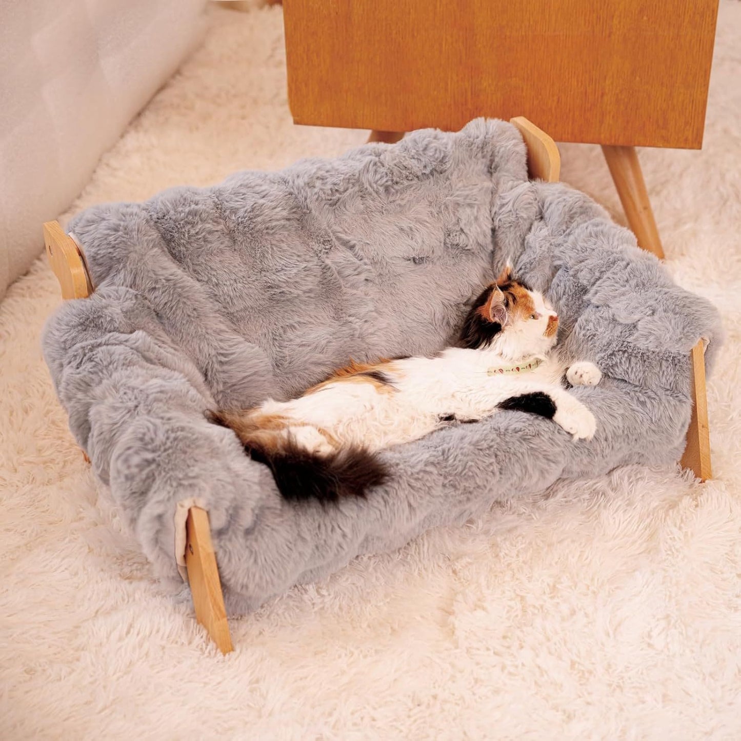 Wooden Cat Couch with Fluffy Cover